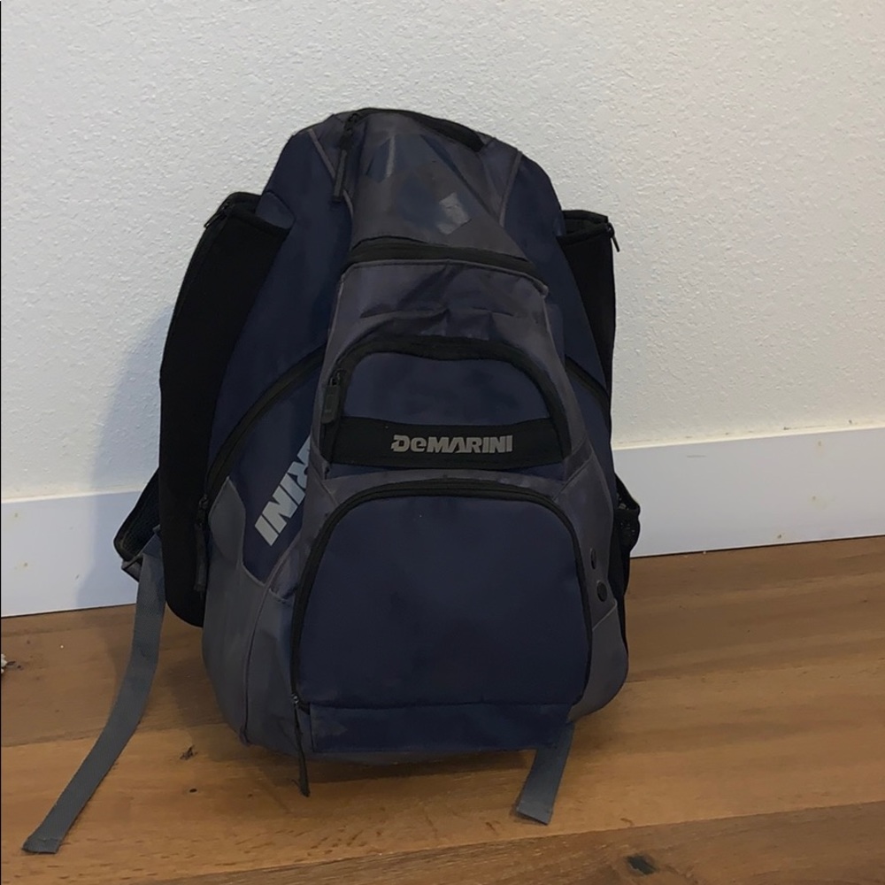 Like new Demanrini softball backpack